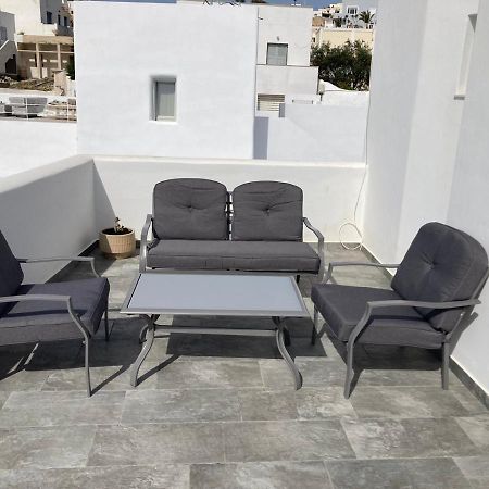 Triena Apartments Fira (Santorini) Exterior foto