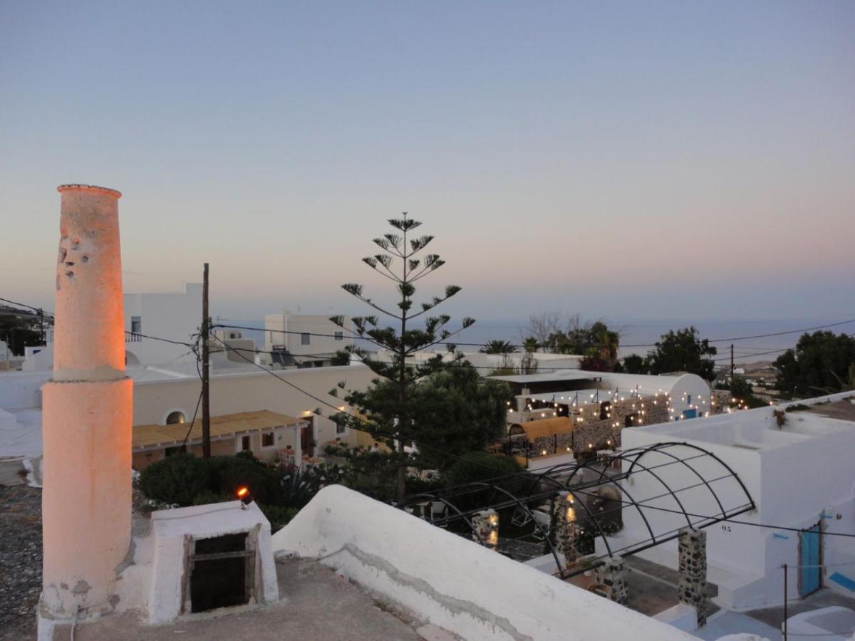Triena Apartments Fira (Santorini) Exterior foto