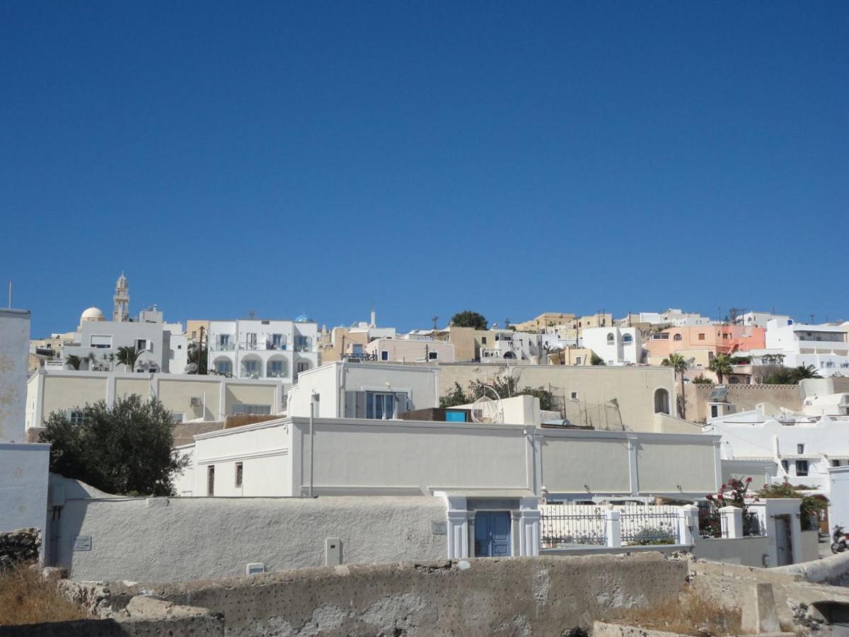 Triena Apartments Fira (Santorini) Exterior foto