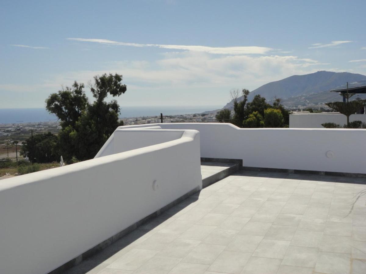 Triena Apartments Fira (Santorini) Exterior foto